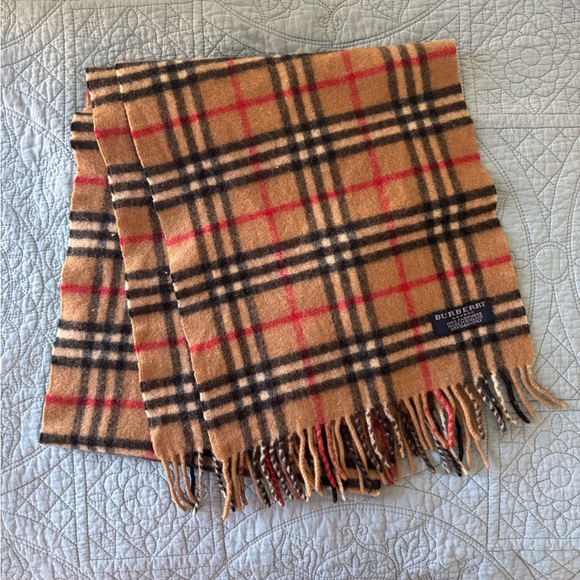 BURBERRY classic NOVA CHECK Tan Plaid Scarf 100% Cashmere with COA - Picture 1 of 5